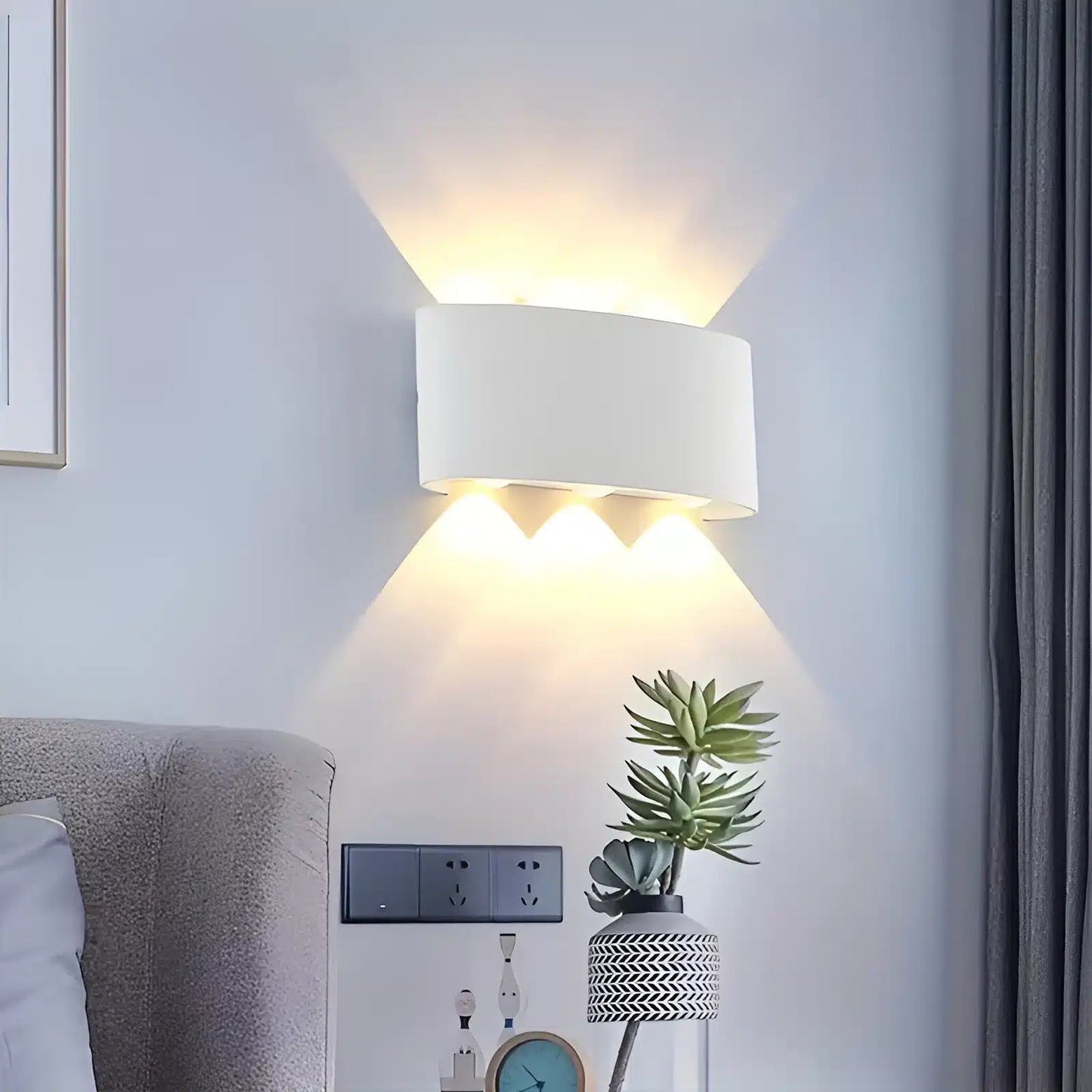 Applique LED Croisée en noir et blanc pour chambre - Luminenza - Blanc