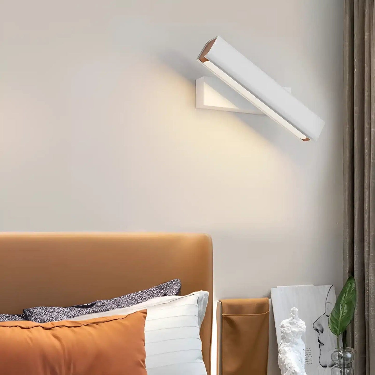 Applique murale LED en forme de barre pivotante pour chambre - Luminenza - Blanc