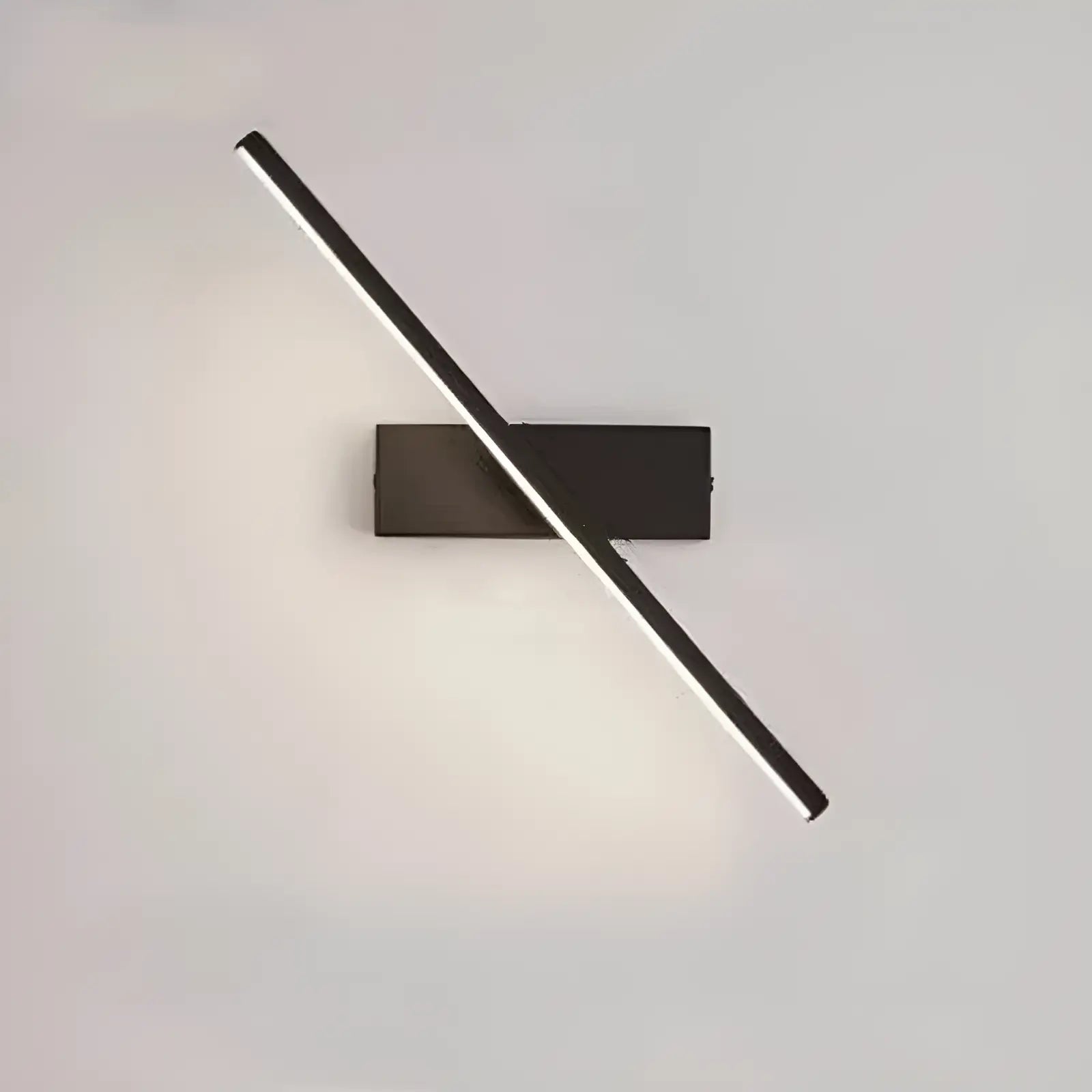 Applique murale LED en forme de lame rotative pour chambre - Luminenza - Noir