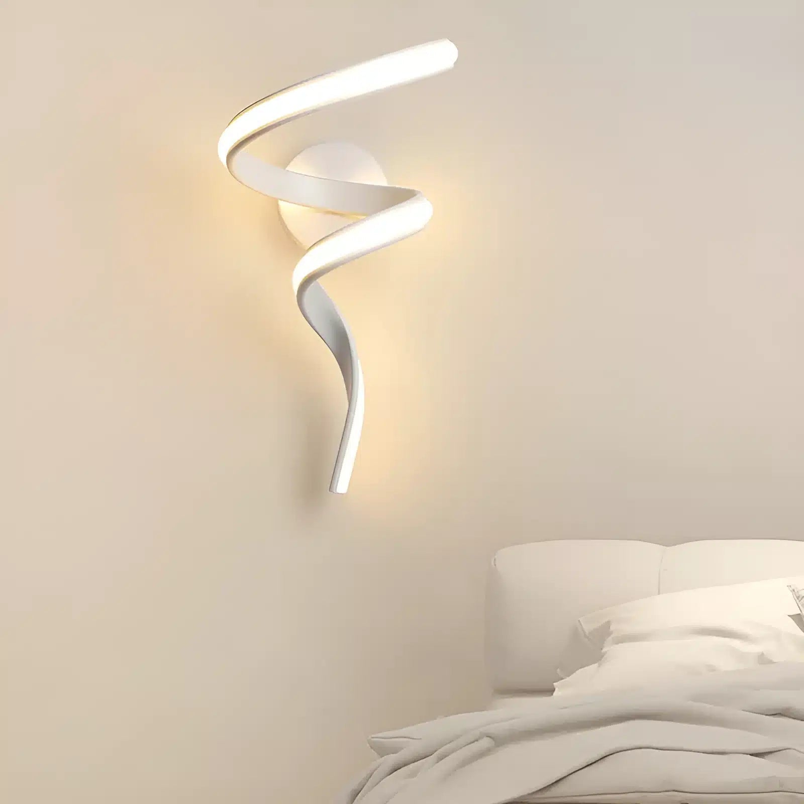 Applique murale LED en forme de tourbillon éclairé pour chambre - Luminenza - Blanc