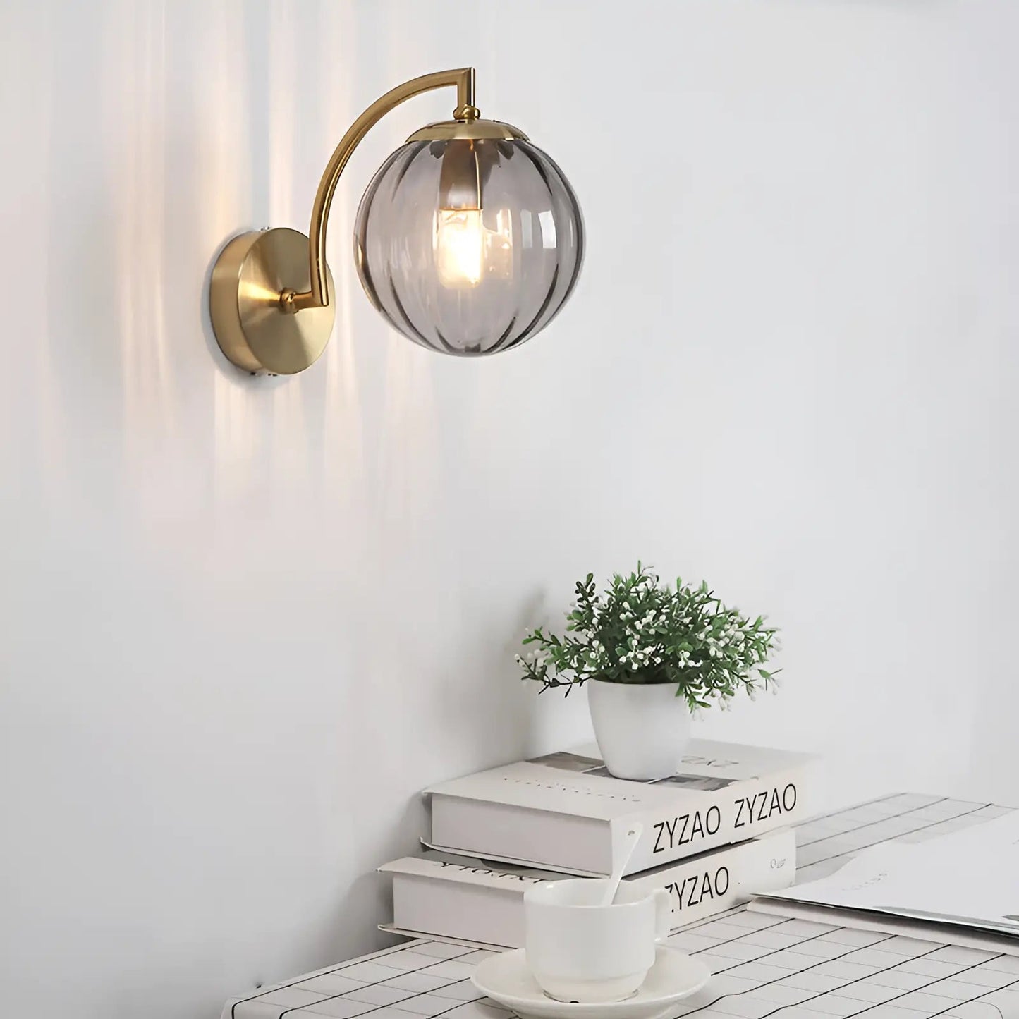 Applique Murale LED en Verre Coloré pour chambre - Luminenza - Cognac