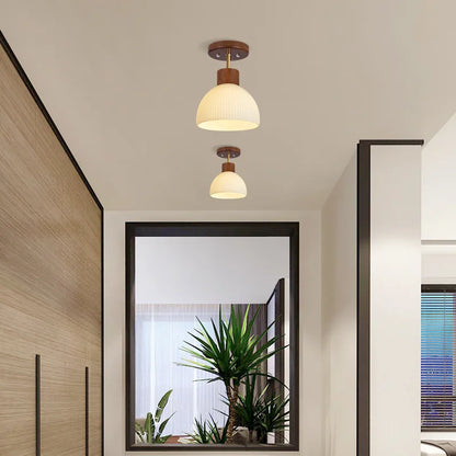 Plafonnier moderne en bois nordique et verre rayé pour salon