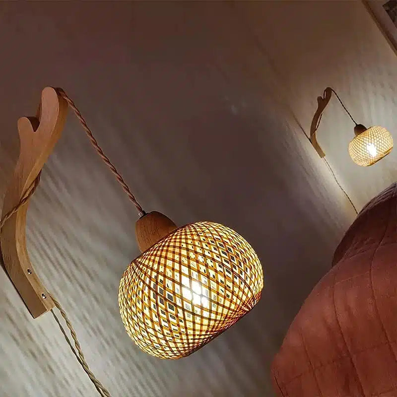 Applique Murale en Rotin Naturel - Luminaire Décoratif Tissé à la Main