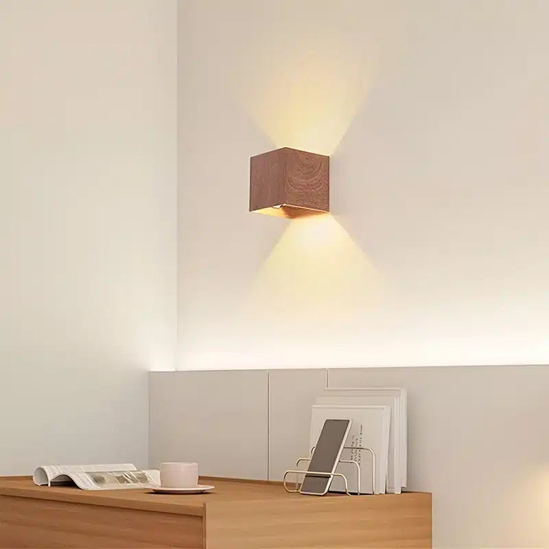 Applique murale LED moderne minimaliste carrée en bois pour Salon