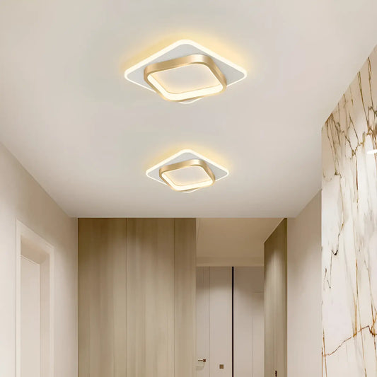 Plafonnier LED avec des carrés imbriqués pour salon