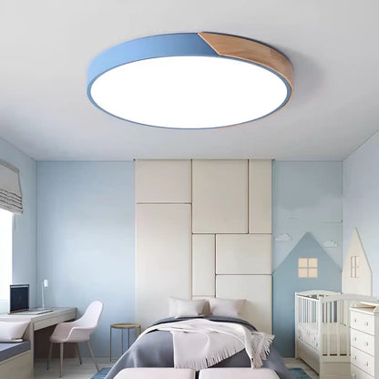 Plafonnier LED chic et moderne en bois pour salon