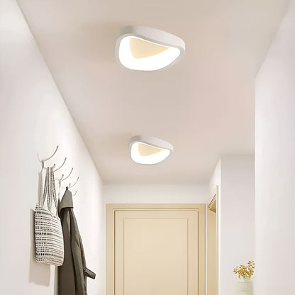 Plafonnier LED nordique en forme de triangle arrondi pour salon
