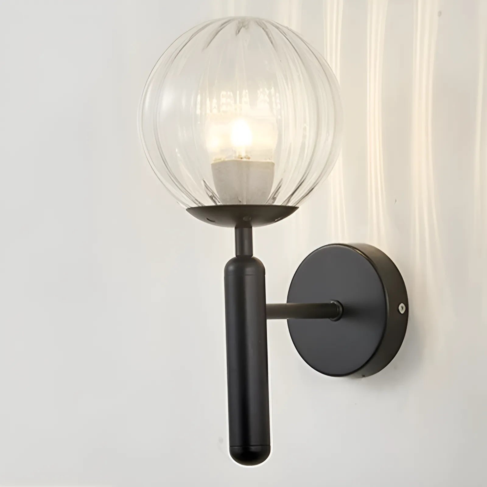 Applique Murale avec Globe Lumineux pour Chambre - Luminenza - Noir