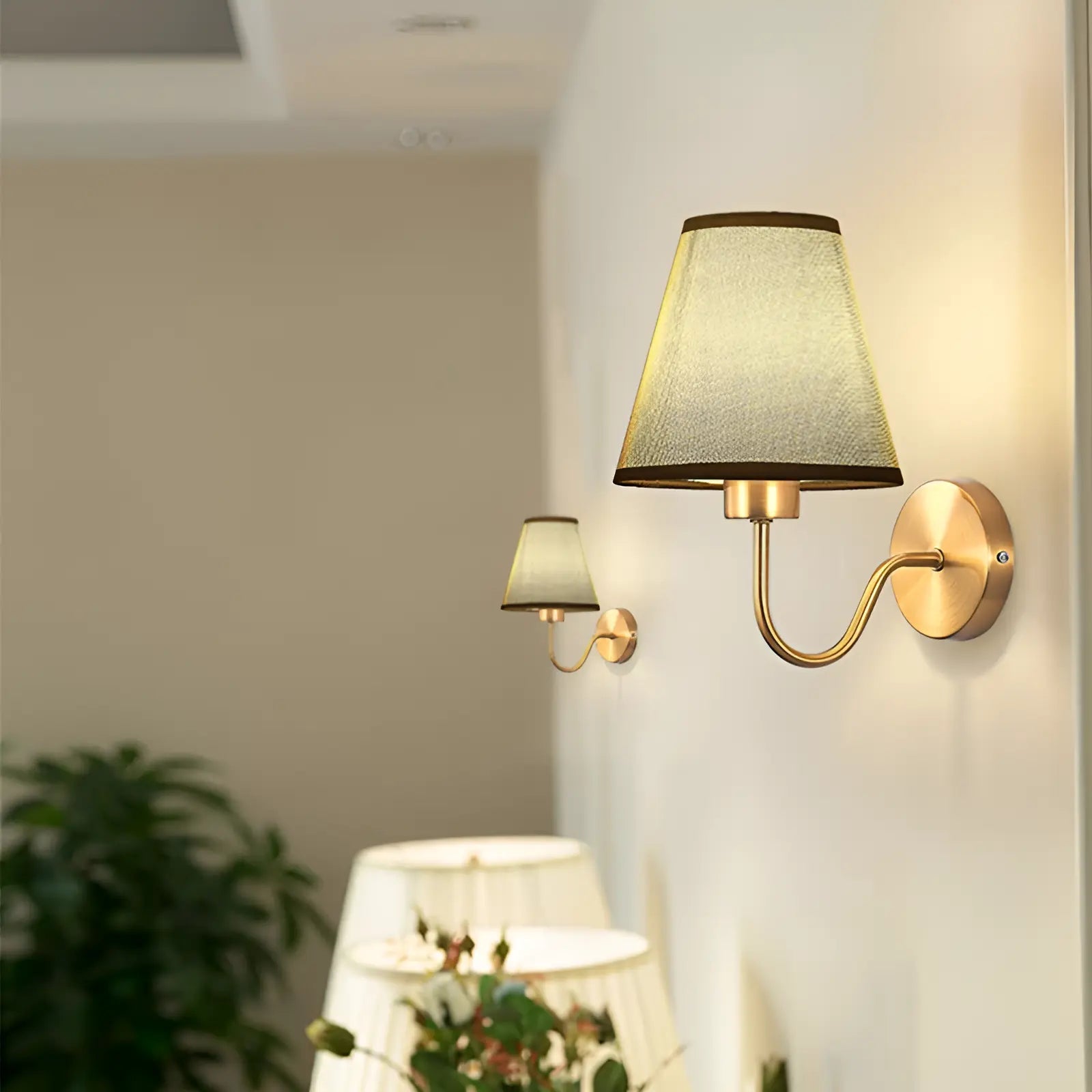 Applique murale LED tige avec abat - jour pour chambre - Luminenza - Blanc